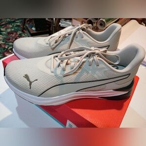 BNIB Men's Gray Puma Running Shoes - Size 11